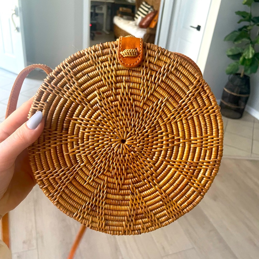 Woven Round Rattan Shoulder Bag | Leather Strap
